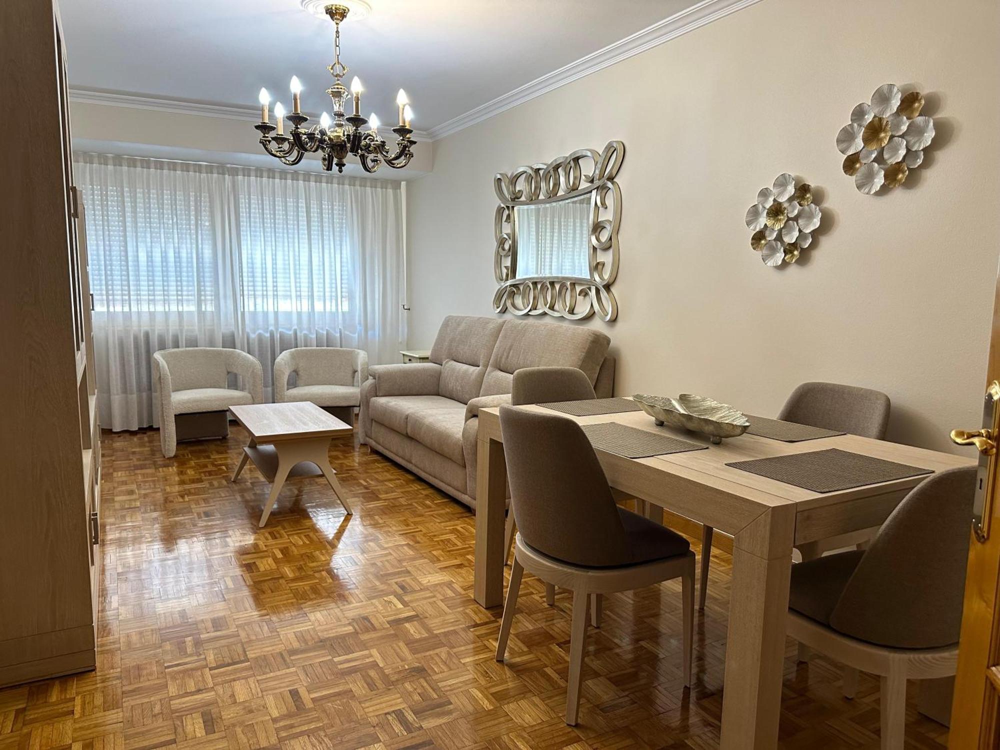 Nice Apartment Don Santiago Сантяго де Компостела Екстериор снимка